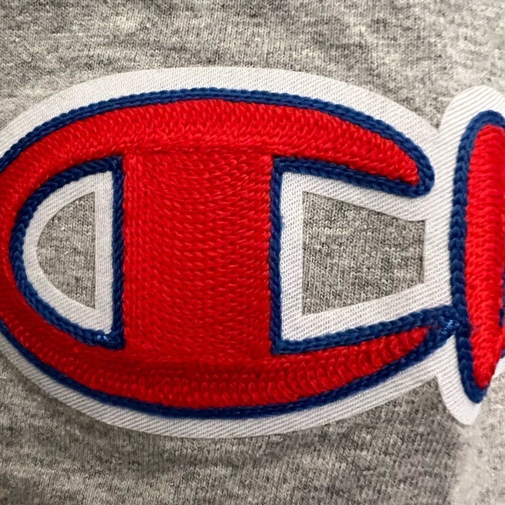 Embroidered Champion T-shirt. Size Small. Unisex. - Picture 3 of 9
